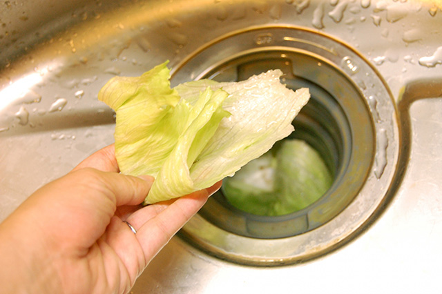 水漏れなどのトラブルに関する豆知識|ディスポーザーから水漏れが起こったの解決方法