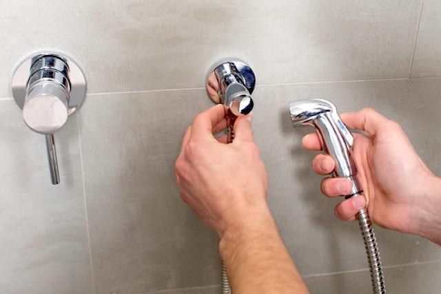 水漏れ修理解決までの流れ|修理を始めます